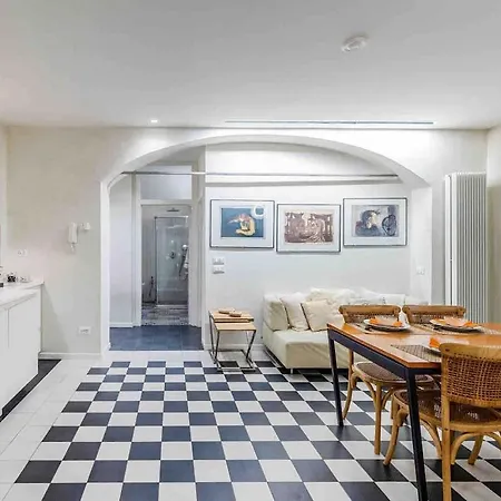Apartment Interno Tre *