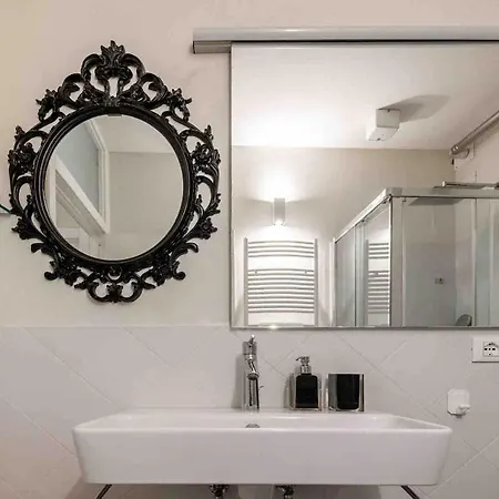 Interno Tre